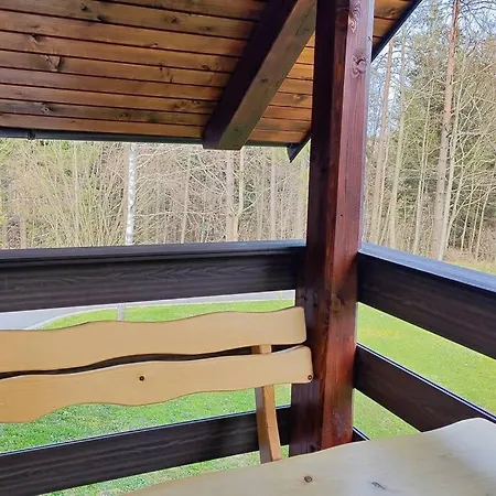 Pocitniska Hiska V Gozdnem Raju Nyaraló