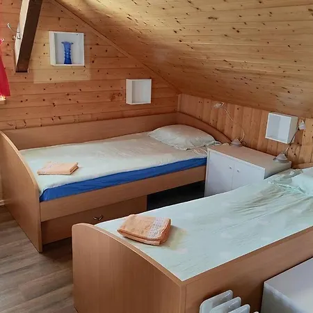 Pocitniska Hiska V Gozdnem Raju *