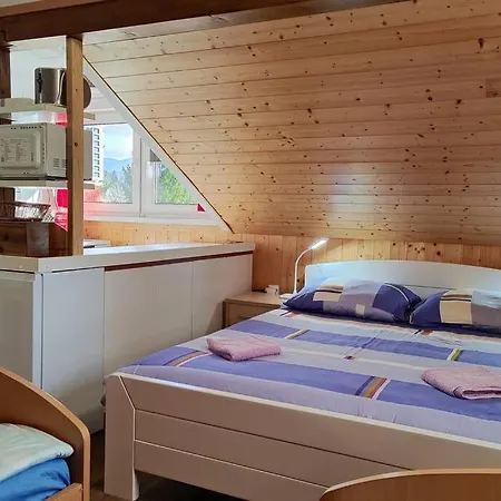 Nyaraló Pocitniska Hiska V Gozdnem Raju *