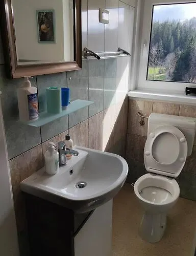 Počitniška hiša Pocitniska Hiska V Gozdnem Raju *