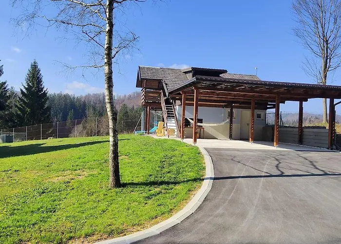 Pocitniska Hiska V Gozdnem Raju Vakantiehuis