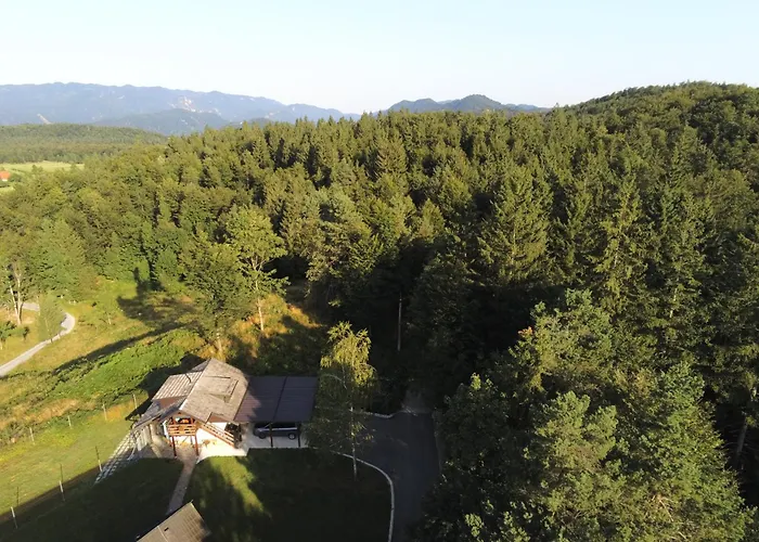 Vakantiehuis Pocitniska Hiska V Gozdnem Raju *